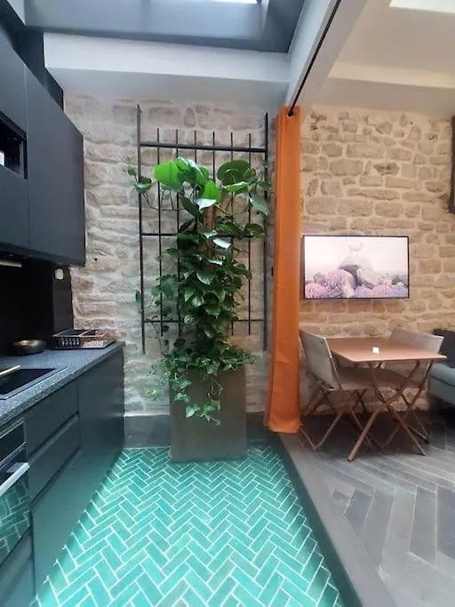 Apartment Le Petit Atelier Des Lumieres, Veranda Agreable Paris